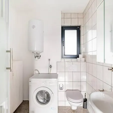 1zimmer, Kueche, Bad, Eg Rupertsberg Daire *